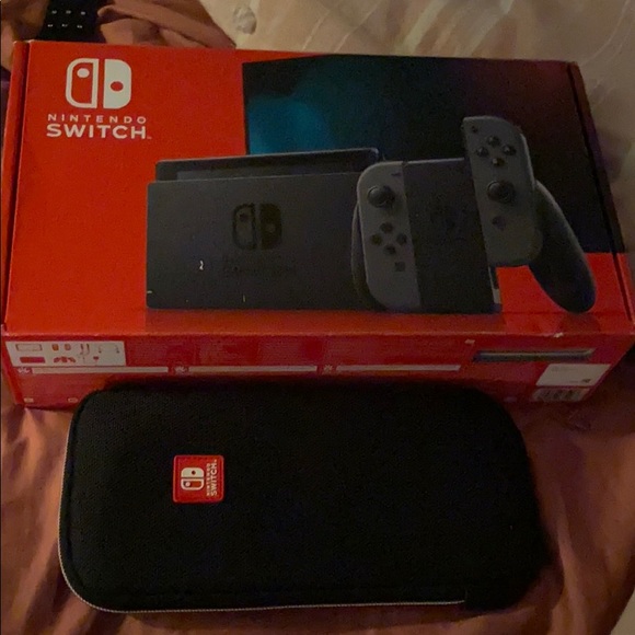 Nintendo switch - Picture 1 of 12